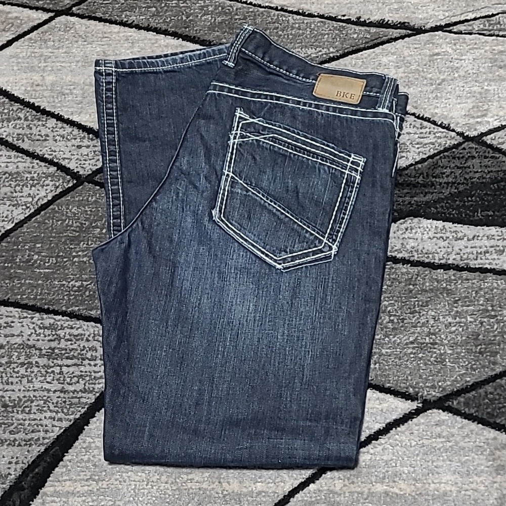 BKE TYLER STRAIGHT EMBROIDERED DENIM JEAN
